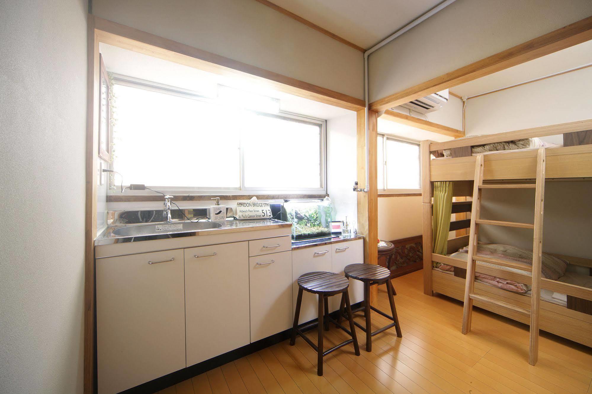 Guesthouse Oasis Osaka Exteriör bild